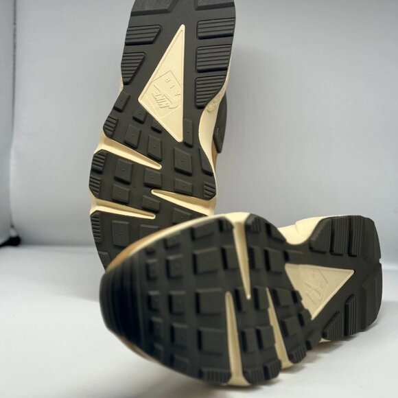 Nike Air Huarache LE x Stussy Desert Oak  2021 Size 7 - Picture 5 of 5